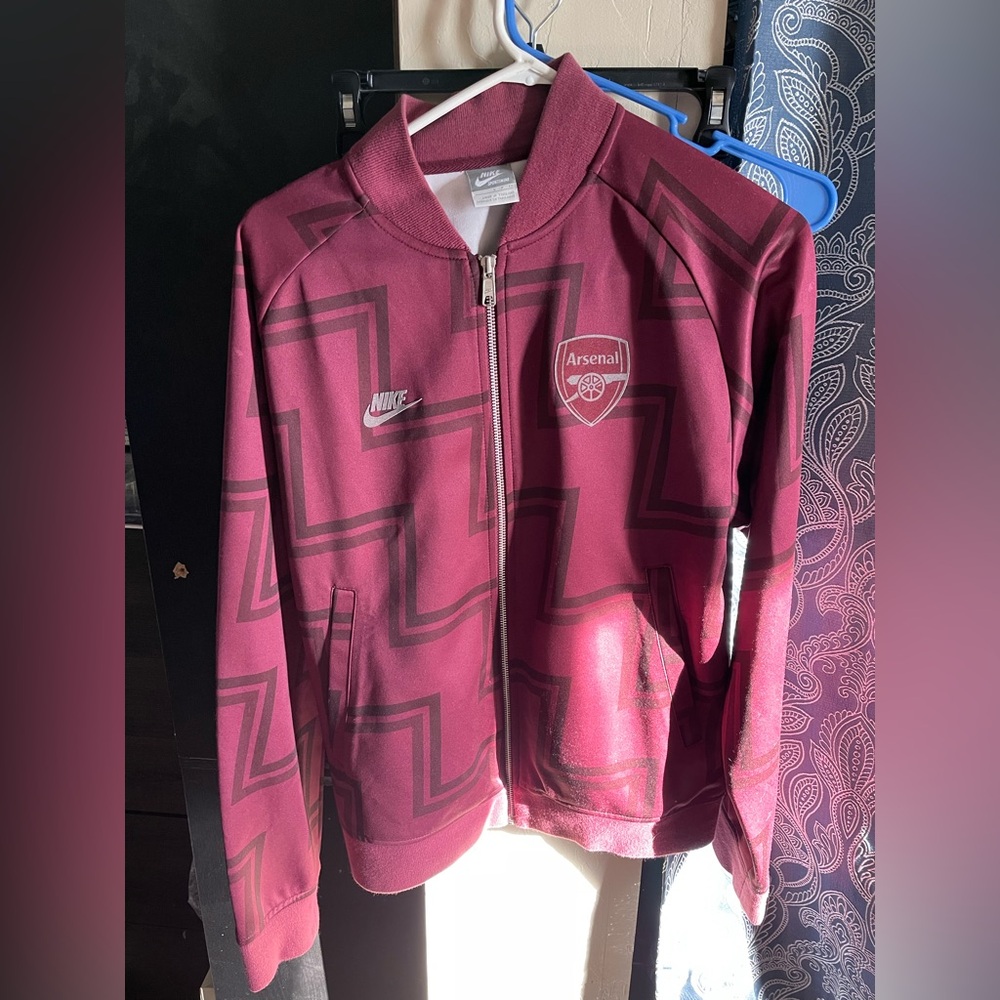 Vintage Nike Sweatshirt Mens Small Red Swoosh 90s USA Arsenal Soccer Team